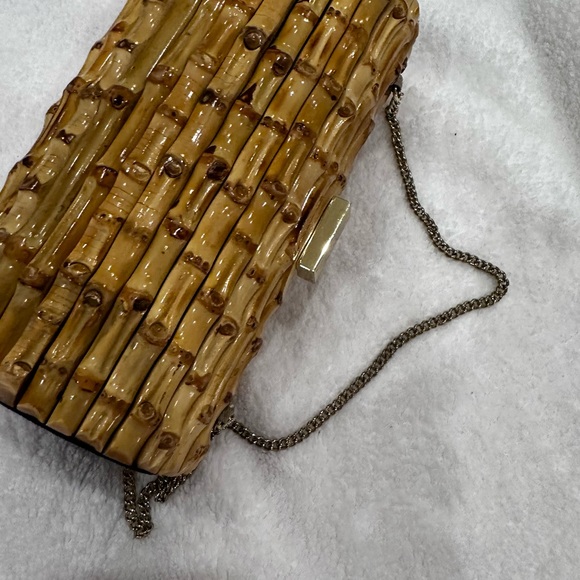 Rattan clutch! Rattan in good condition lining inside of purse shows some wear. - Picture 5 of 14